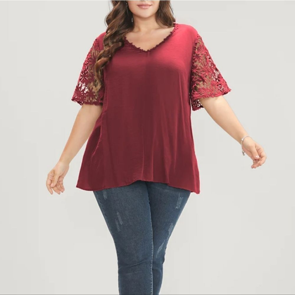 NWT BloomChic floral sleeve shirt 12/L
